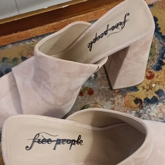 Free People Margo Suede Mules NWOT - Picture 7 of 15